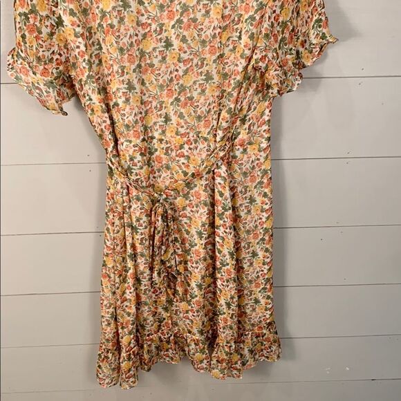 Yours Truly Floral Wrap mini dress ruffle hem size 12 - Picture 10 of 12